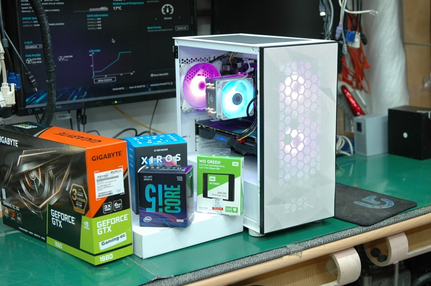 DarkFlash DLM21 RGB MESH 강화유리 화이트 